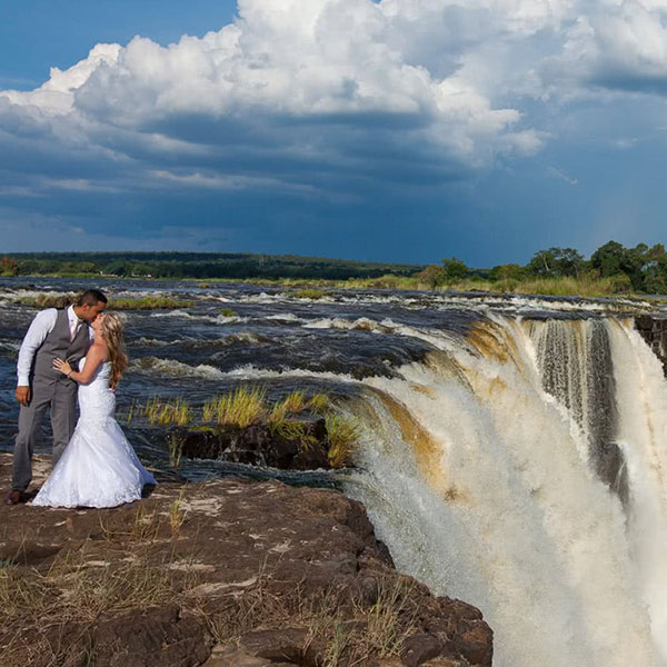 experience-victoria-falls-in-zimbabwe-sa-steward-travel experience-victoria-falls-in-zimbabwe-sa-steward-travel